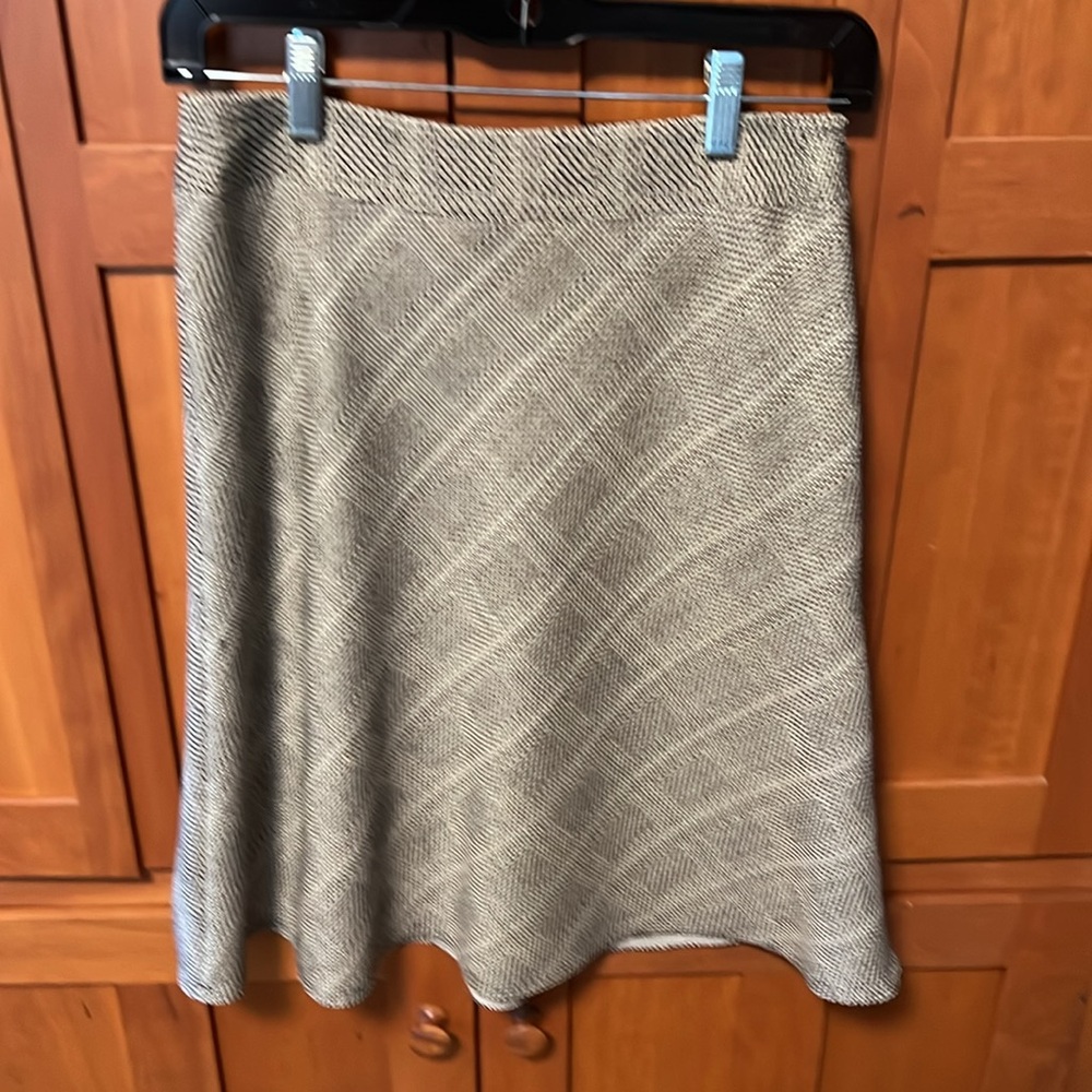 Anne Klein wool a line skirt